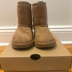 Kids Classic Uggs Size 11